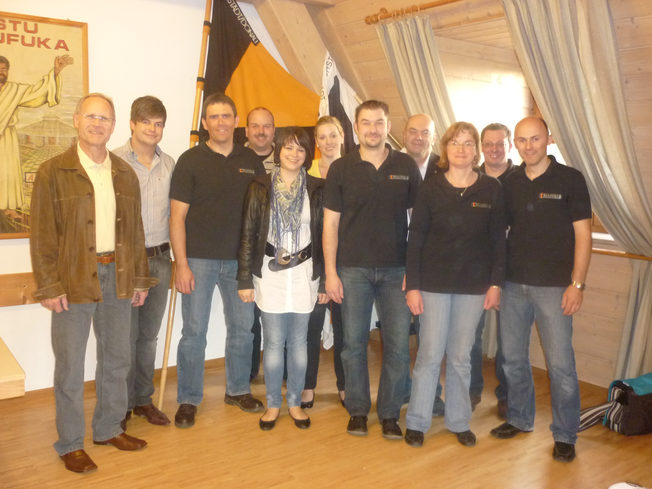 Im Bild (v.l.) - Hans Mesch (3. Bürgermeister, kein Vorstandsmitglied), Tobias Schickinger, Thomas Mayr, Wolfgang Lob, Franziska Prügel, Isabella Lipp, Stefan Probst, Karlheinz Hitzler, Anja Baur, Robert Poss, Roland Wurm. Nicht auf dem Bild: Heidi Konrad Vorstandschaft 2010